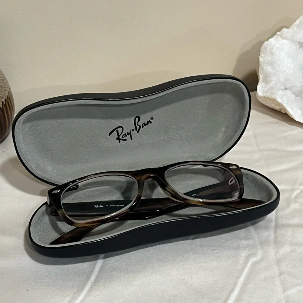 Ray-Ban Brown Tortoise Frame Glasses
